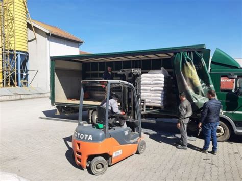 I ovaj grad dobio merkantilni kukuruz – od 800, stiglo 150 tona FOTO - B92