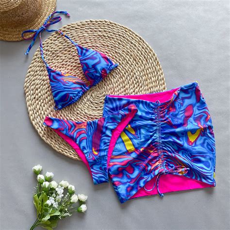 Womens High-waisted Bikini Set With Abstract Print on Luulla