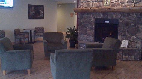 JUNCTION INN SUITES & CONFERENCE CENTER (Babbitt) - Hotel Reviews ...