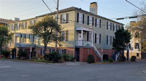 17 HUNDRED 90 INN (Savannah) - Inn Reviews, Photos, Rate Comparison ...