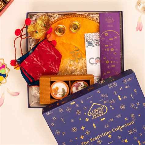 Almond House Festivity Box