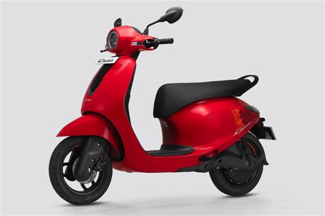 Bajaj Chetak C2501 On Road Price in Ahmedabad & 2026 Offers, Images