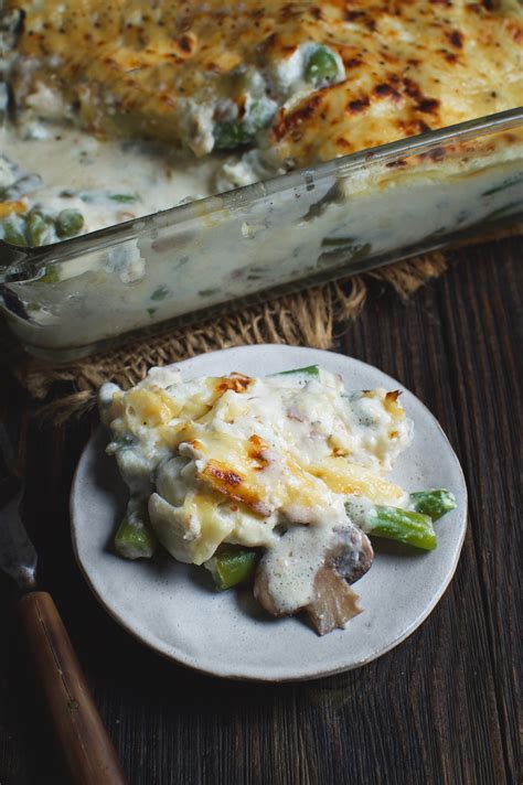 Low-Carb Green Bean & Mushroom Casserole Recipe - Simply So Healthy