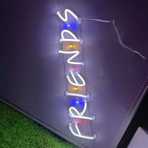 FRIENDS Neon Light – Eitheo