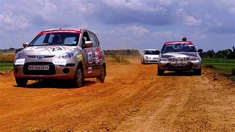 30 teams participate in Monsoon Run Rally 2014 - Overdrive
