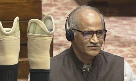 Artificial limbs on table: MP Sadanandan Master targets CPI(M) over ...