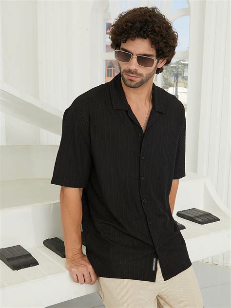 Campus Sutra Mens Midnight Black Zigzag-Helix Resort Oversized Shirt ...