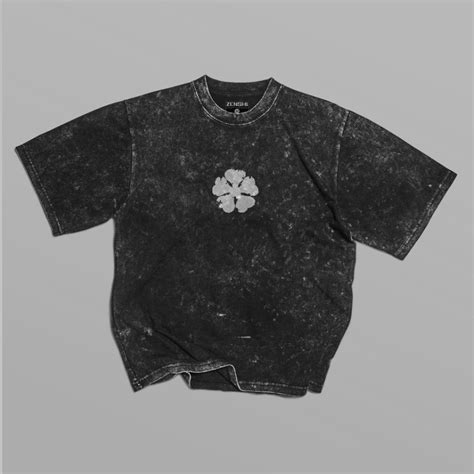 Zenshi - Minimalist Anime Merch for True Fans