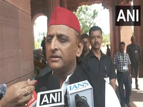 "Our country, economy, farmers, youth under threat": Akhilesh Yadav on ...