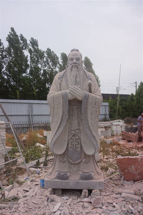 孔子雕像_曲阜市国信石雕工艺有限公司