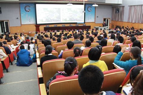 兰州一中赴江苏省锡山高级中学参加“人民教育家论坛——高品质高中发展现场研讨会”