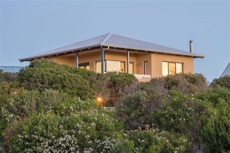 KILIFI BEACH HOUSE GNARABUP (Margaret River) - Villa Reviews, Photos ...