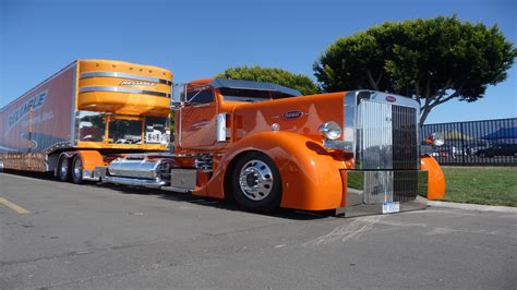 Custom Big Rigs | Wallpapers Peterbilt Truck Custom Reliable Big Rig ...