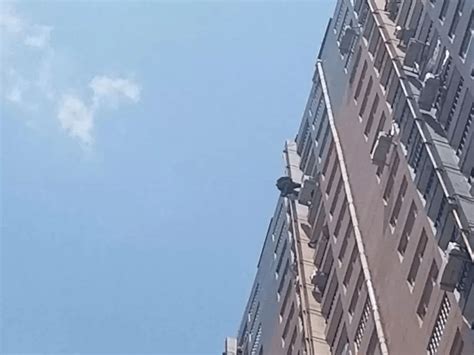 纽约这栋摩天大楼全世界最“瘦”！大风时会晃几英尺…