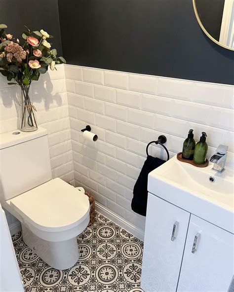 Toilet Room Design Tiles