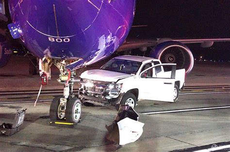 美西南航空再出事故 飞机降落后与一辆皮卡车相撞_民航_资讯_航空圈