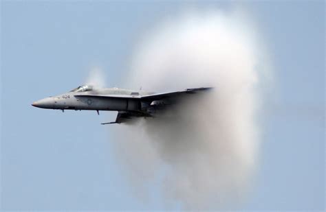 Captured Supersonic Sound Barrier Speed Fighter Jet : r/flyingedition