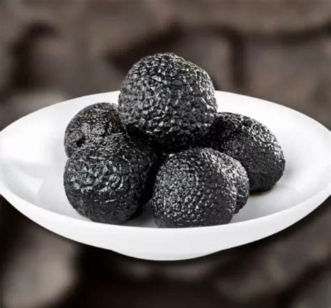 Whole brushed Tuber Melanosporum black truffles 1st choice - 25g – Mon ...