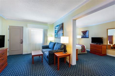 Ramada by Wyndham Virginia Beach | Virginia Beach, VA Hotels