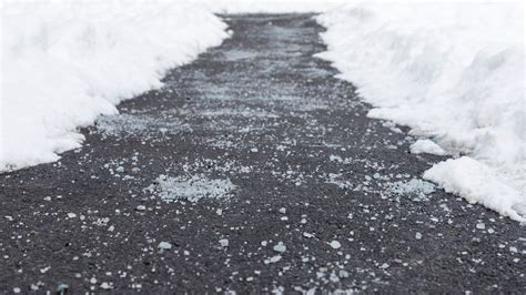 Sodium Melting Ice Salt Doesn't Melt Ice – Here's How It Actually