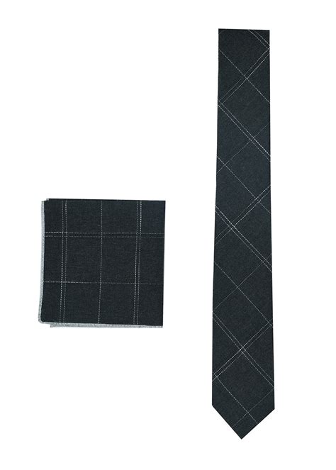 Get Textured Pin Checkered Solid Neck Tie & Pocket Square Set at ₹ 899 ...