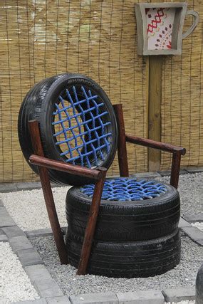 废旧轮胎椅子高清图片下载_红动中国