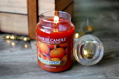 The Redolent Mermaid: Yankee Candle: Spiced Pumpkin