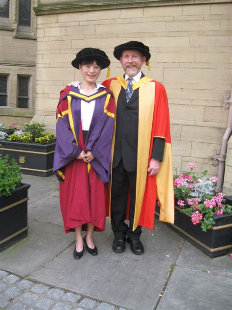 Doctoral regalia, Graduation gown, Academic gown