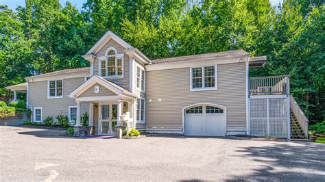 Della Vecchia Funeral Home | Funeral & Cremation