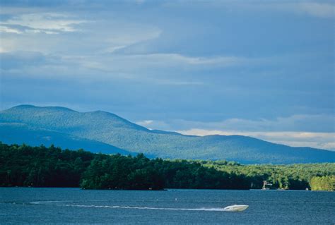 Lake Winnipesaukee Story - New England Boating
