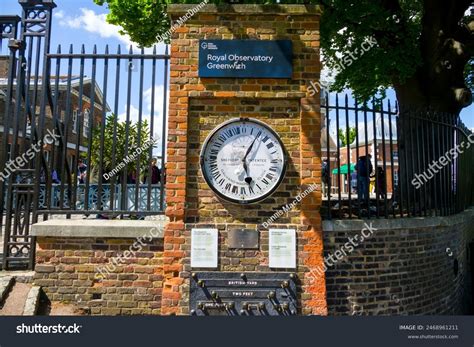 Royal Observatory Greenwich England Magnetic Clock Stock Photo 2468961211 | Shutterstock