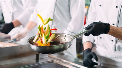 Rezultat imagine pentru Line Cook