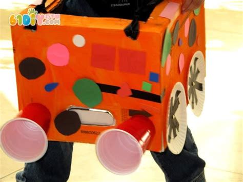 橡皮泥手工制作：动手做小汽车儿童益智早教玩具视频
