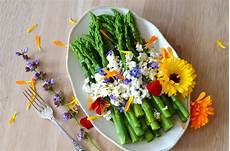 fiore con la a flower power 30 edible flower recipes brit co fiore con la a flower power 30 edible flower recipes brit co