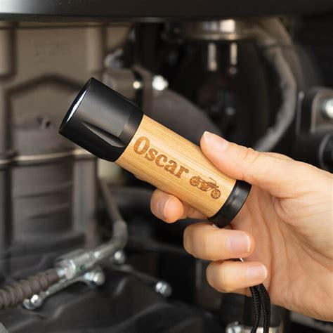 Custom Flashlight 的图像结果