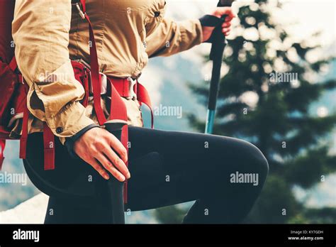 Adventure Travel Girl 的图像结果