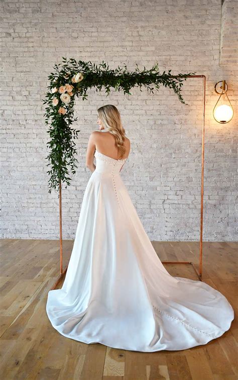 Simple Strapless Wedding Gown with Pockets | Stella York Wedding Dresses