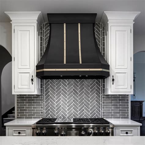 Herringbone Tile Pattern Backsplash