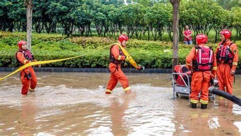 郑州暴雨 河南防汛应急响应级别提升为Ⅰ级