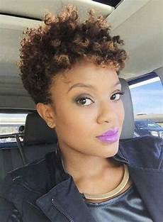 How To Style Afro Curly Hair by 25 Curly Afro Hairstyles Hairstyles 2017 How To Style Afro Curly Hair