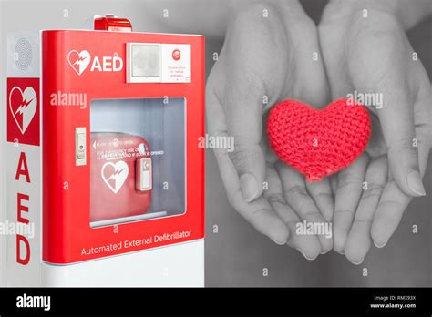 Automated External Defibrillator 的图像结果