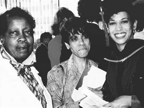 Rare Pictures Of Indian-Origin US Vice-President Candidate Kamala ...