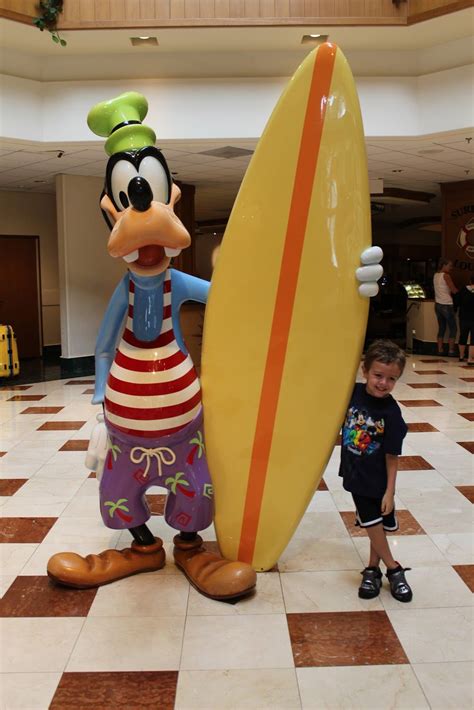 AZtyreefamily: Surfs Up with Mickey & Friends | Disneyland with a ...
