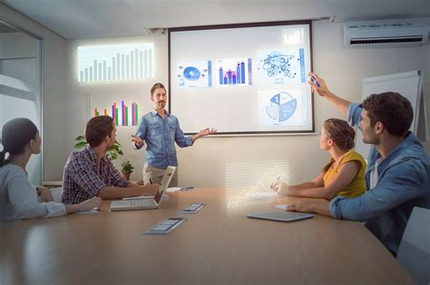 8 Reasons to Hire a Digital Marketing Consultant