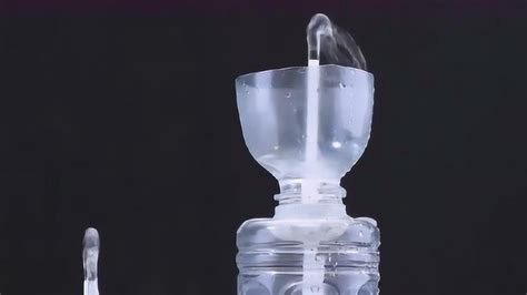 生活小技巧：两个塑料瓶就能制造一个喷泉？加湿器都省了_腾讯视频