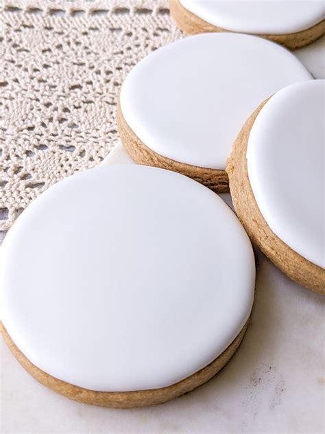 1 Dozen Iced Sugar Cookies - sweetlypaintedcookies