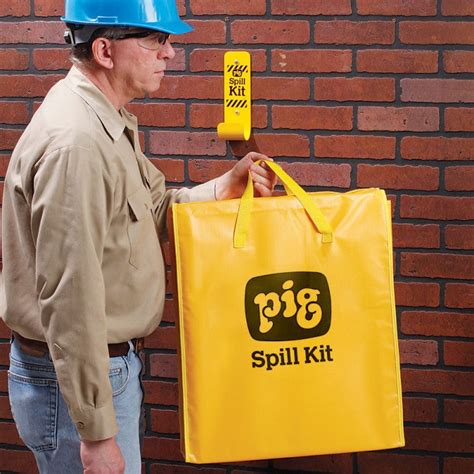 PIG® Oil-Only Spill Kit in High-Visibility Bag - KIT420 — New Pig India