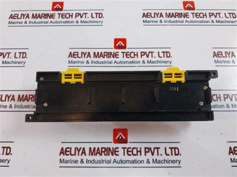 Yoshida Electric Ps5D-inv-la Terminal Block 125V 1A – Aeliya Marine