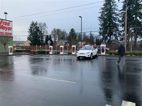 Fred Meyer Salmon Creek (1) | Vancouver, WA | EV Station
