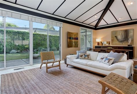 Aronson's Floor Covering